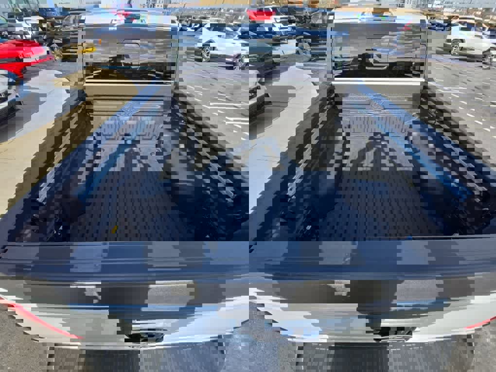 Used 2025 Ford Maverick Lariat w/ 4K Tow Package image 8