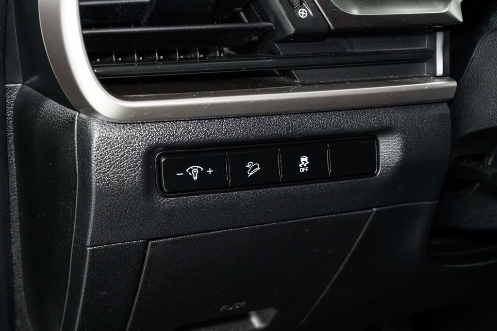 Certified 2023 Kia Telluride LX image 11