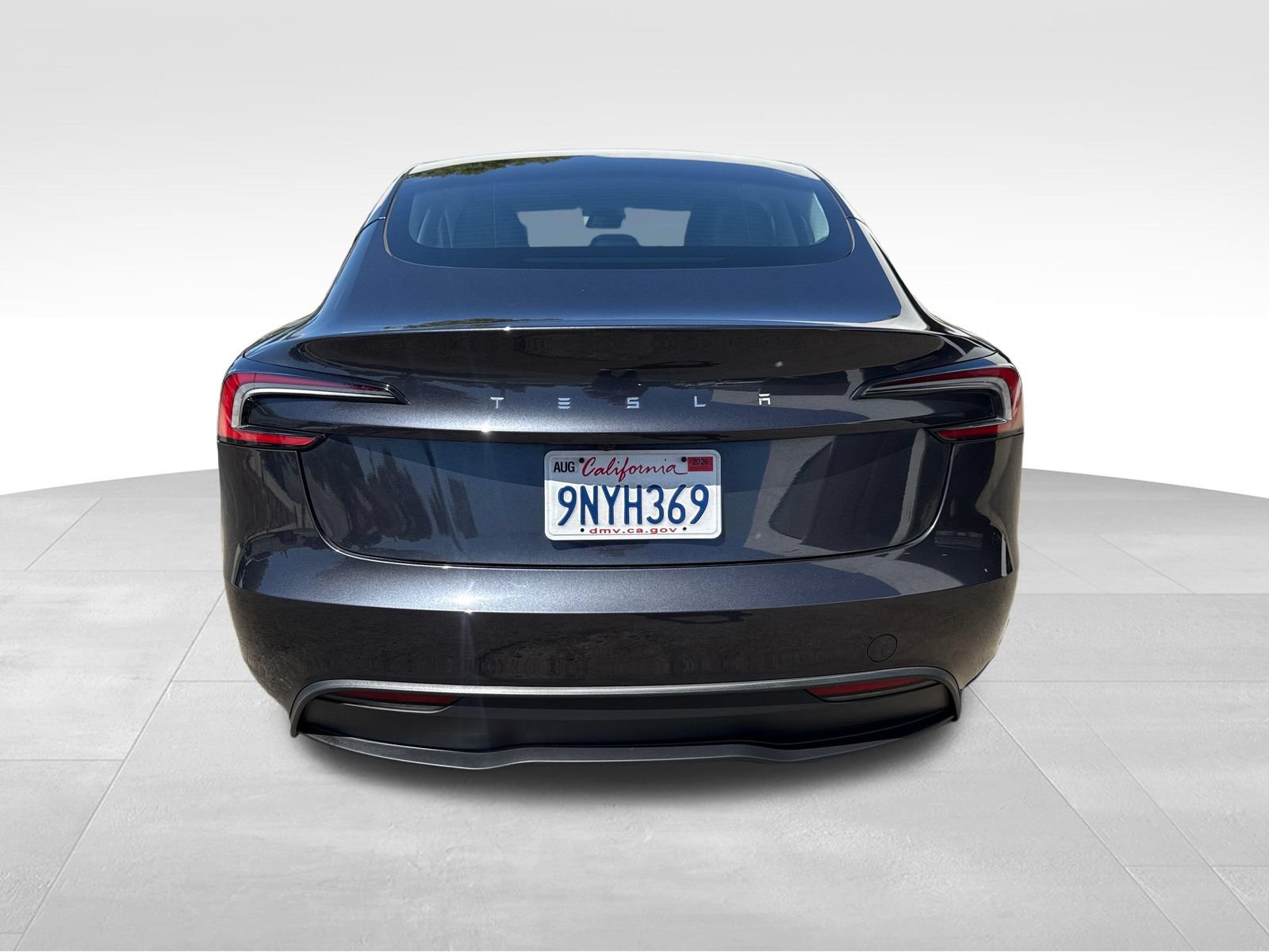 Used 2024 Tesla Model 3 Standard Range RWD image 4