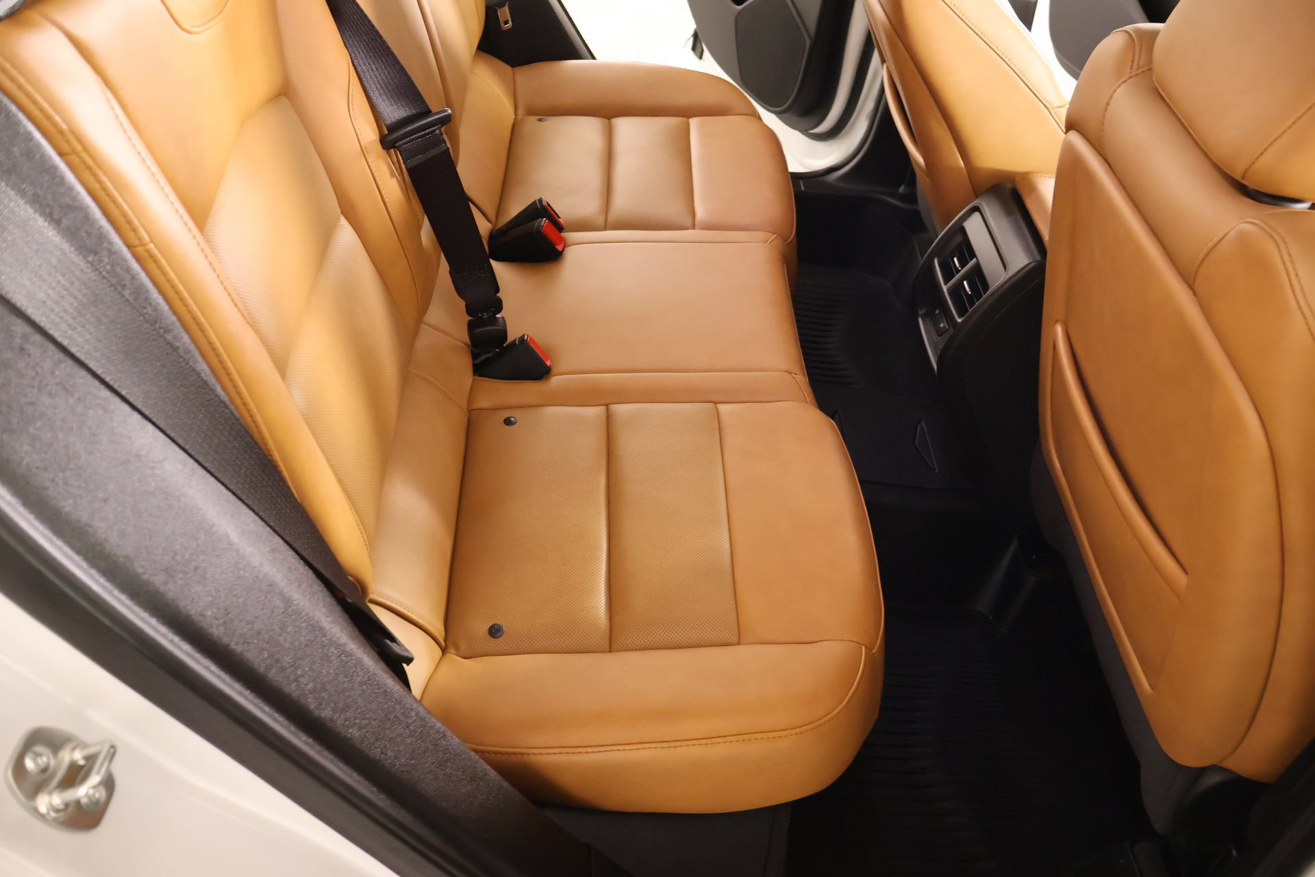 Used 2024 Cadillac XT4 Sport AWD/4WD image 14