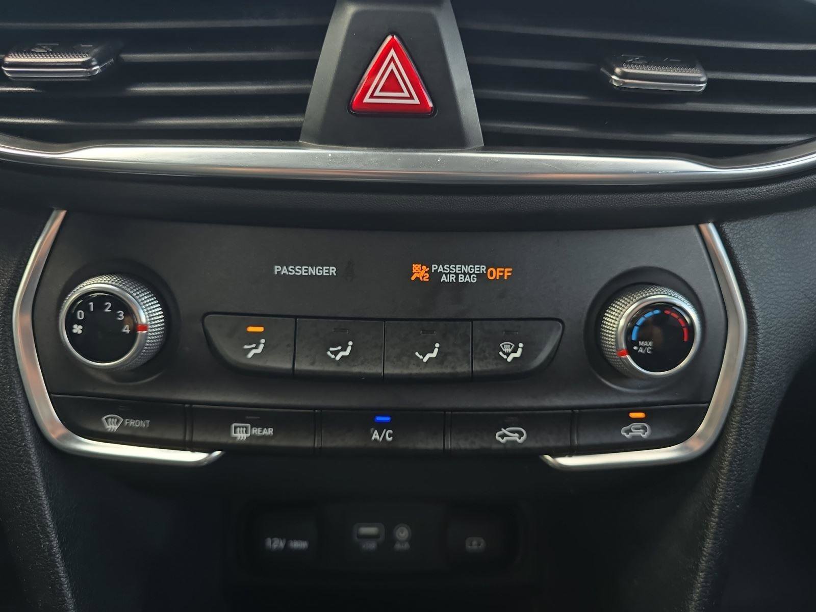 Used 2019 Hyundai Santa Fe SE AWD/4WD image 19