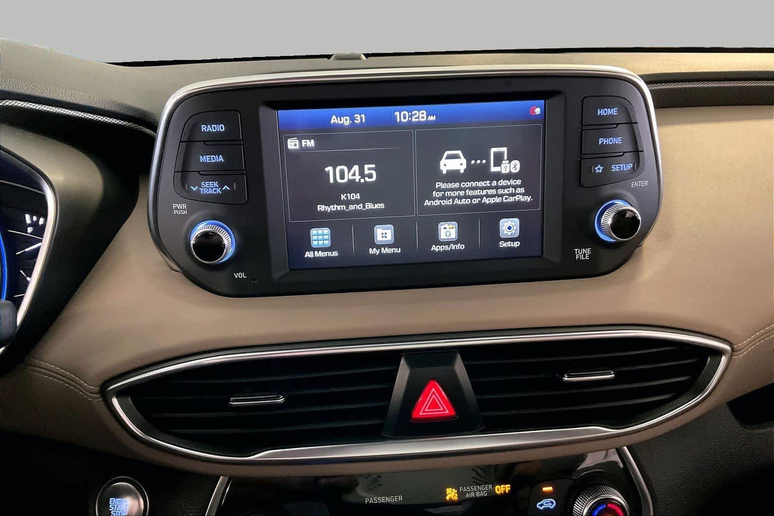 Used 2020 Hyundai Santa Fe SEL w/ Convenience + Premium Package FWD image 6