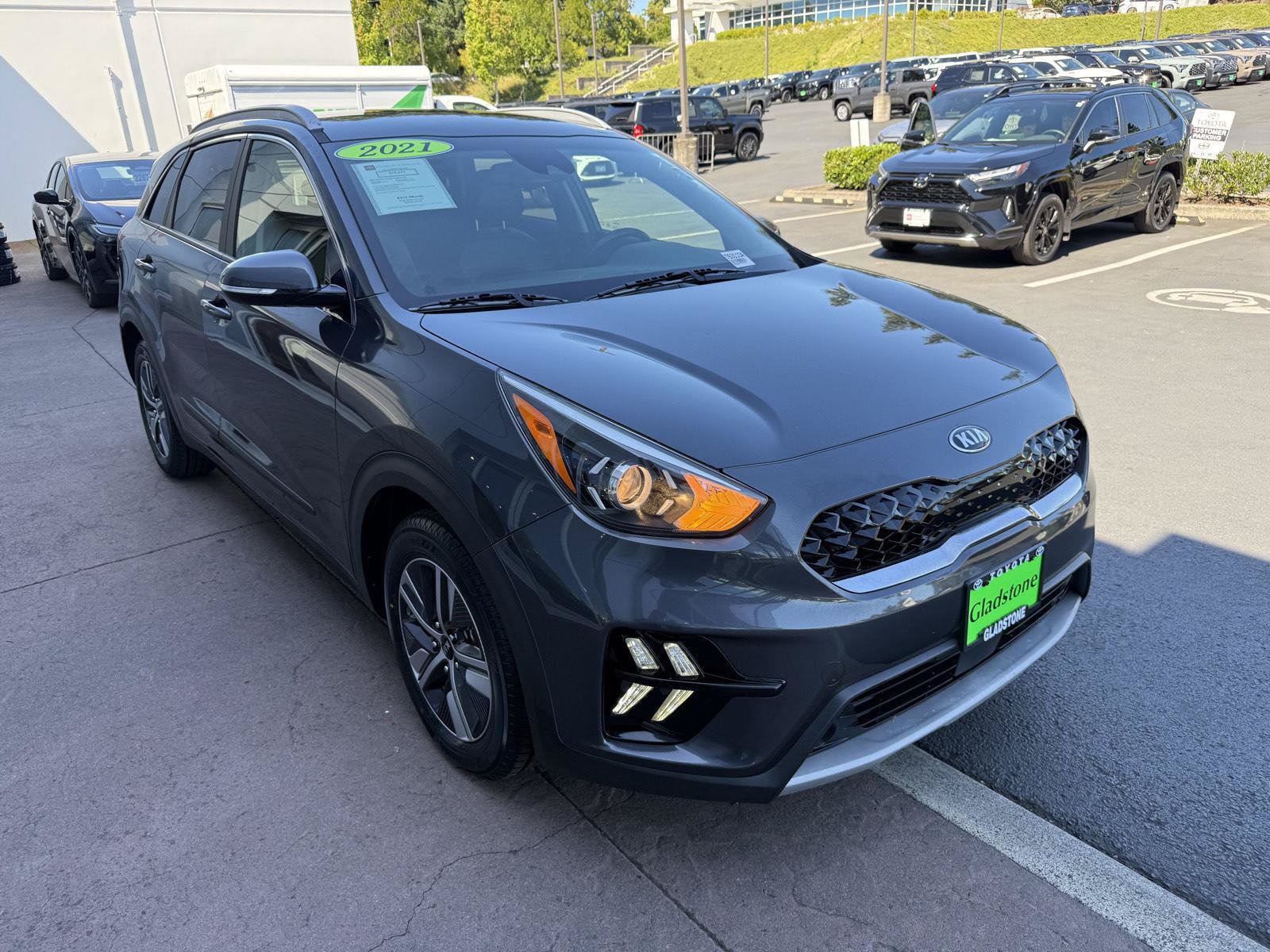Used 2021 Kia Niro EX FWD image 6