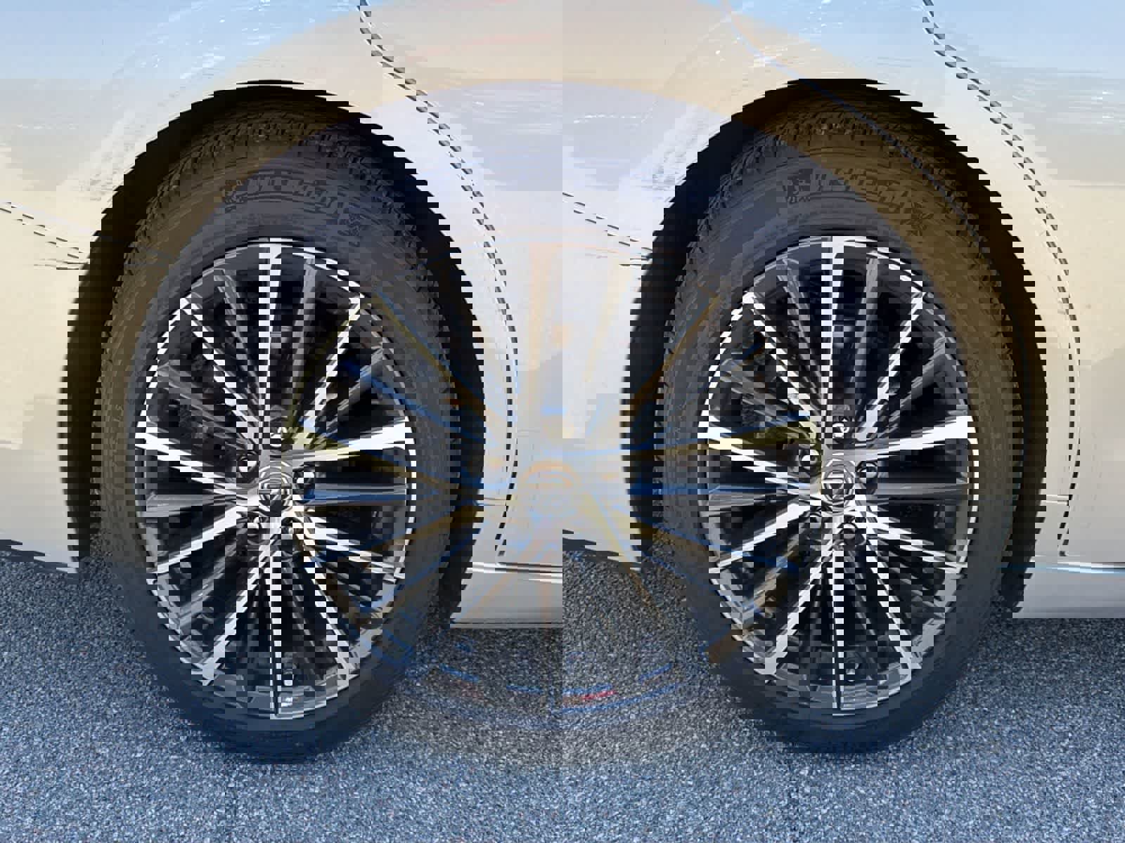 Used 2022 Lexus ES 350 w/ Premium Package image 22