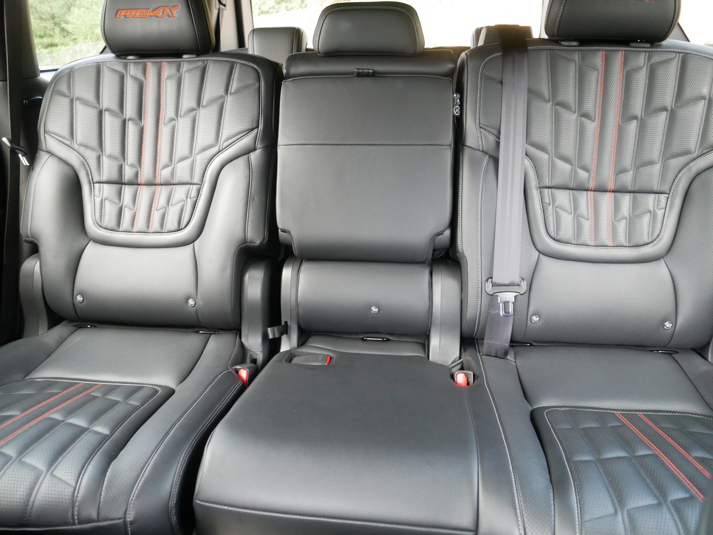 Certified 2025 Nissan Armada PRO-4X AWD/4WD image 13