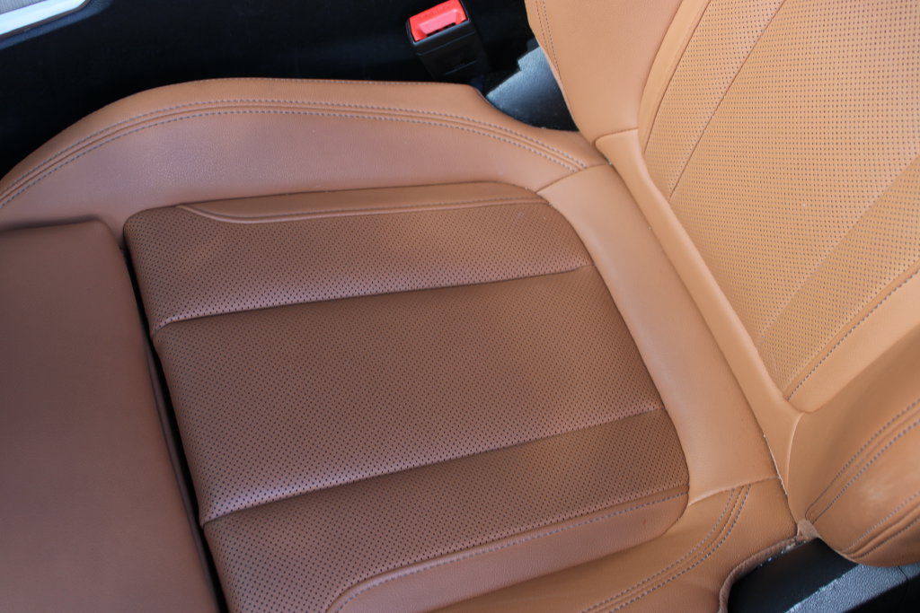 Used 2025 BMW 330i Sedan RWD image 12
