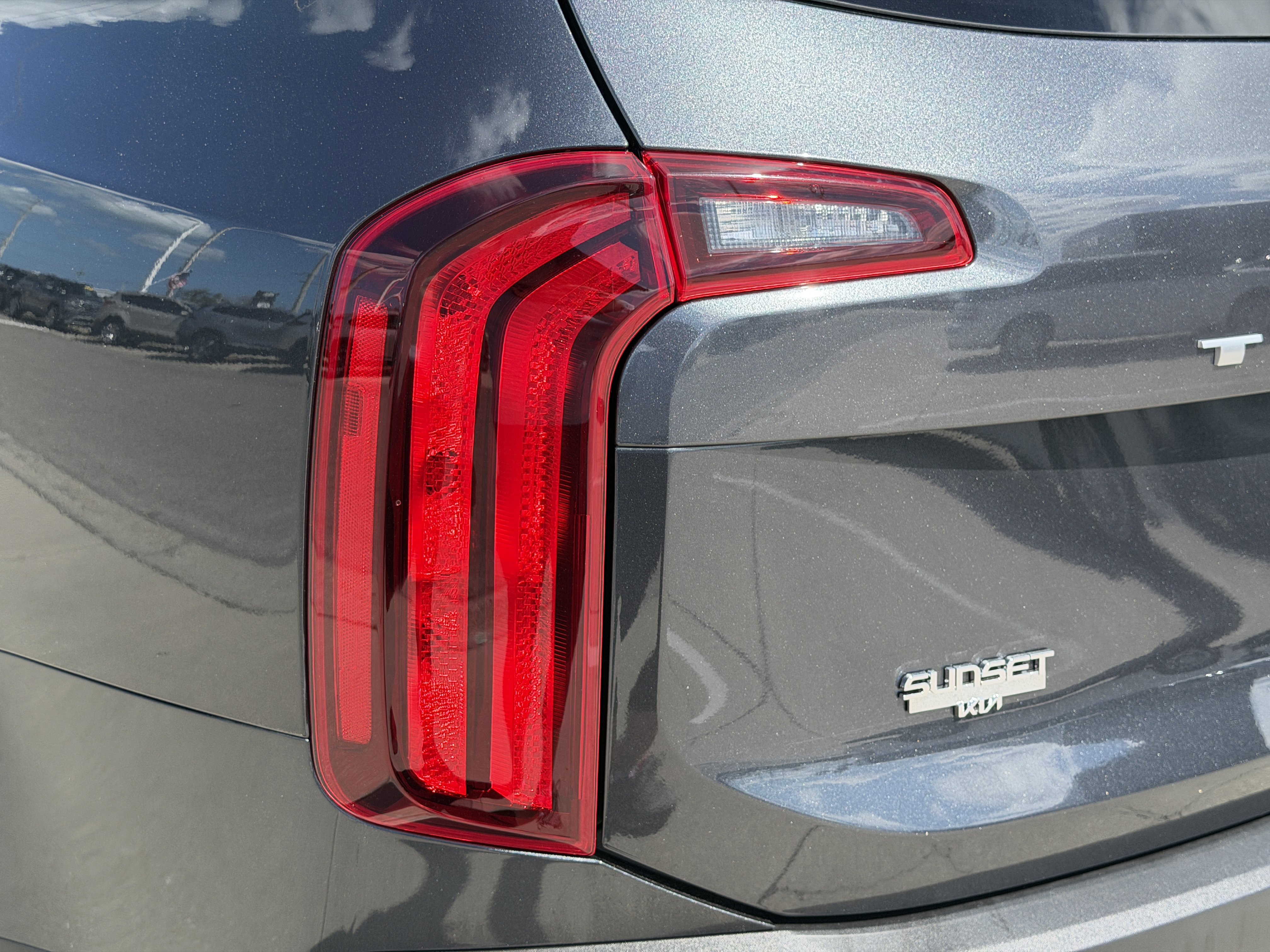 Used 2022 Kia Telluride S image 10