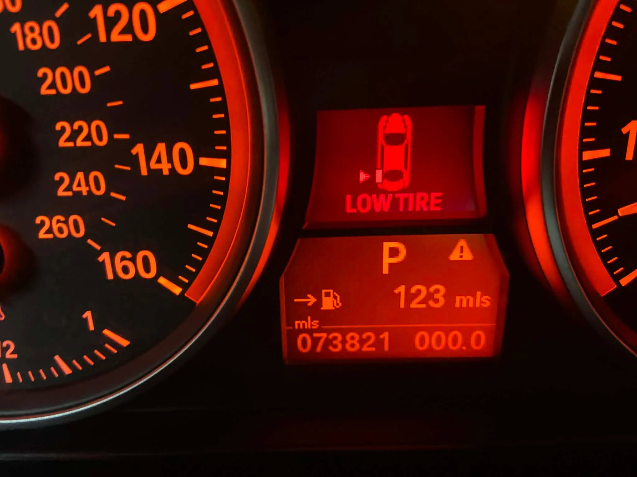 Used 2013 BMW 328i Convertible image 10