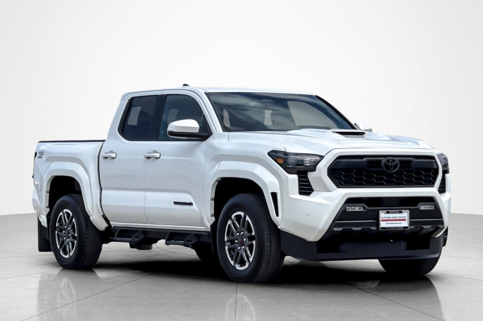 Certified 2024 Toyota Tacoma TRD Sport w/ TRD Sport Upgrade Package AWD/4WD image 7