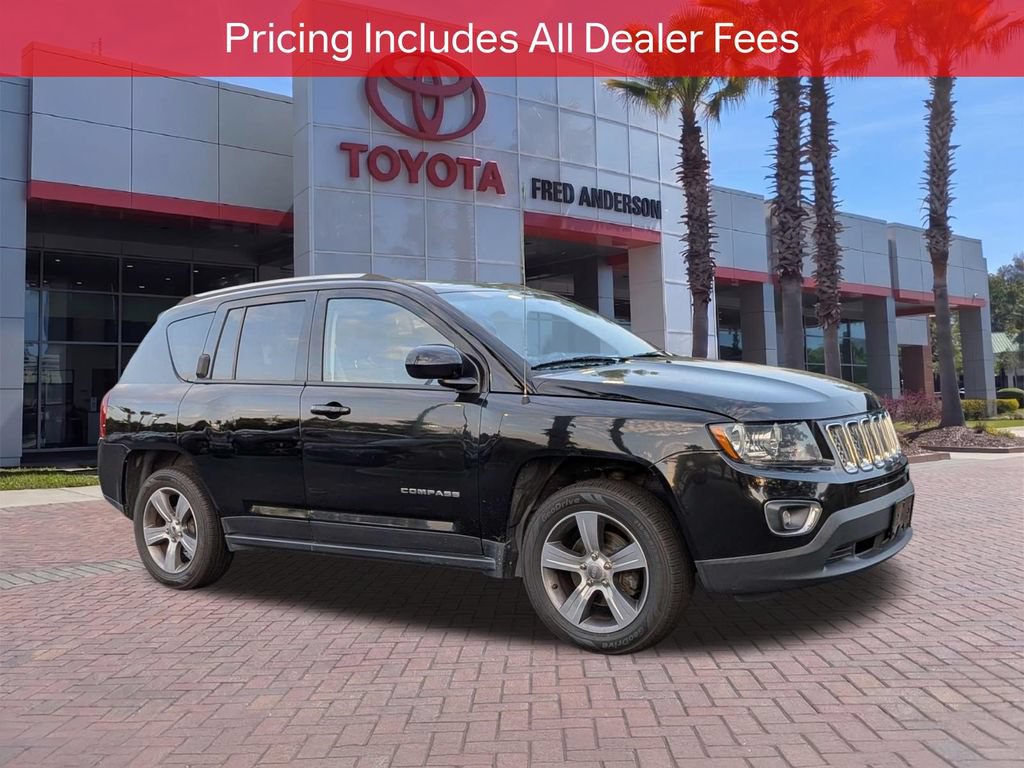 Used 2017 Jeep Compass High Altitude FWD video 1
