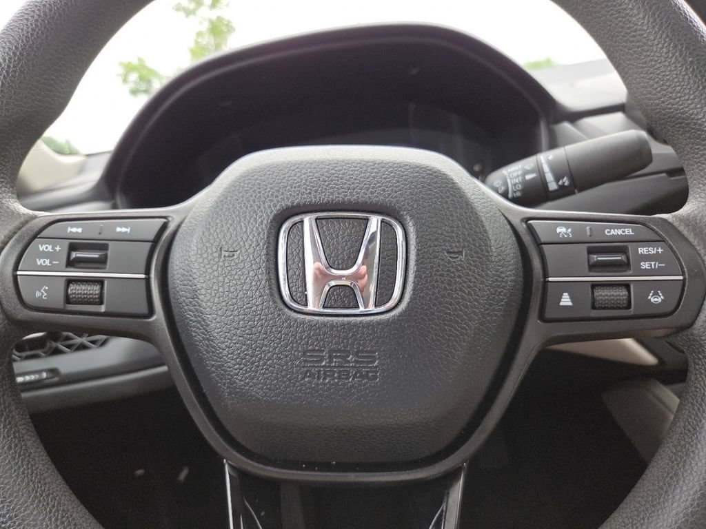 Certified 2025 Honda Accord SE image 28