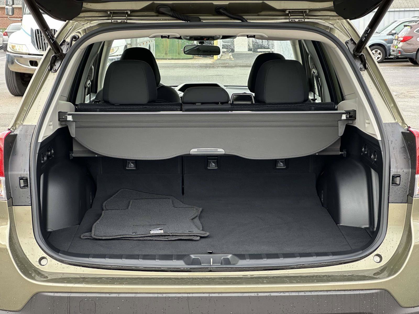Used 2022 Subaru Forester Premium AWD/4WD image 16