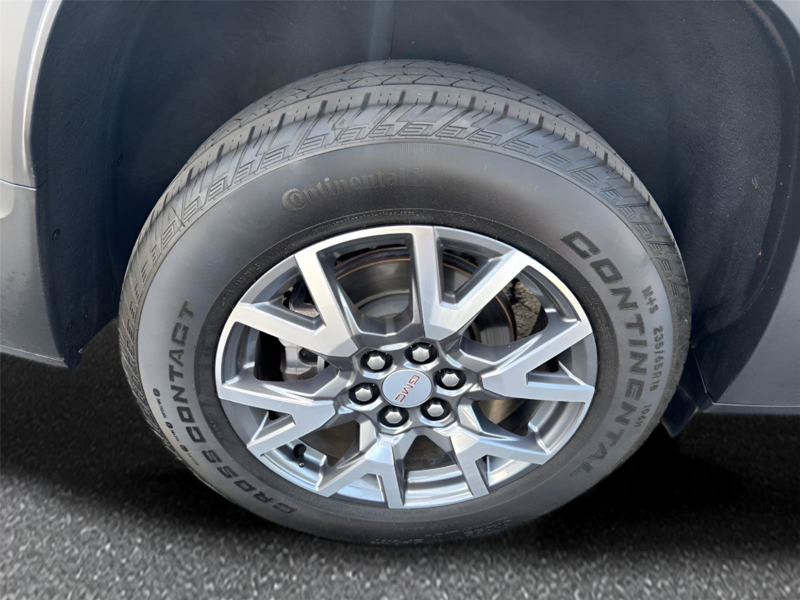 Certified 2023 GMC Acadia SLT FWD image 12