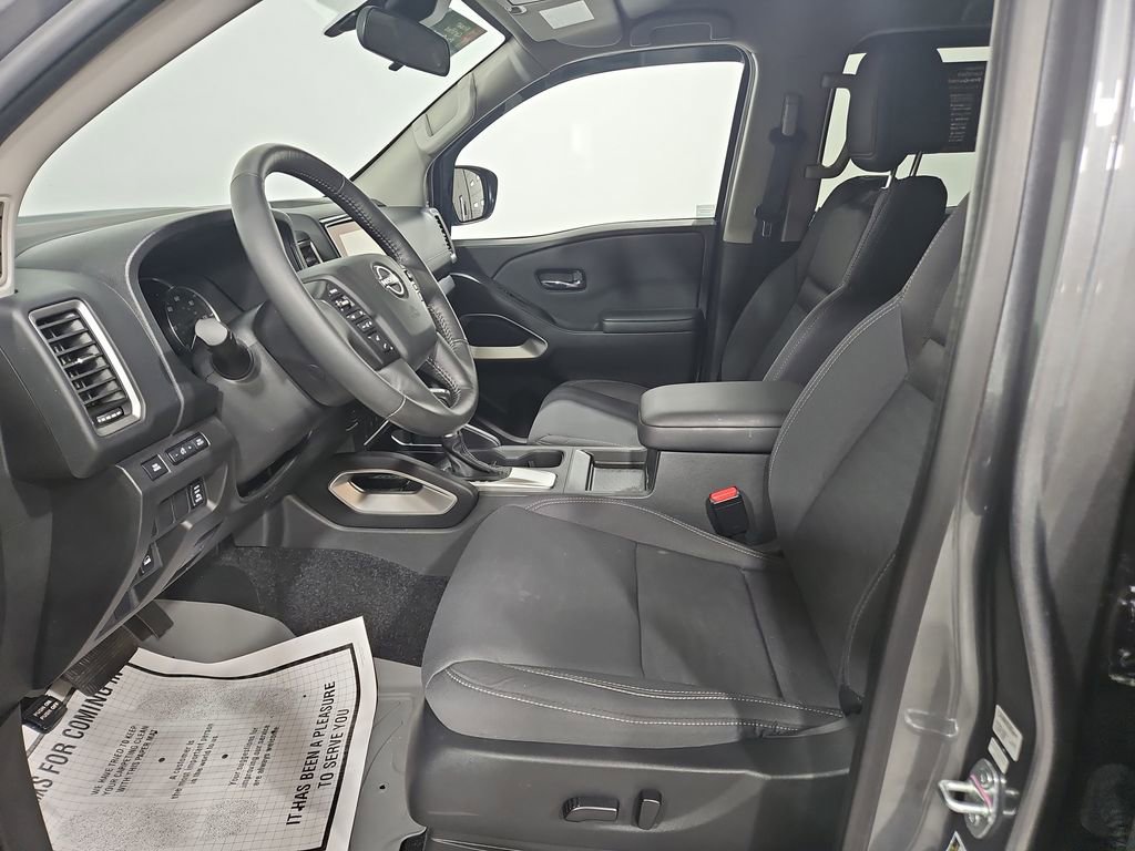 Certified 2024 Nissan Frontier SV w/ SV Convenience Package image 11