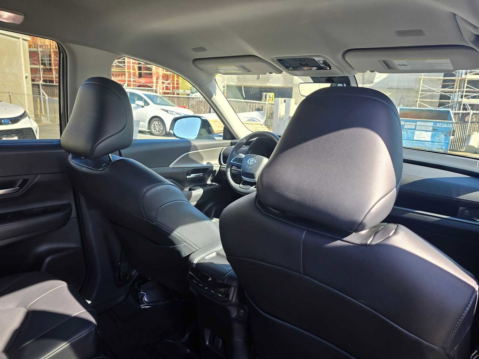 Used 2025 Toyota Grand Highlander AWD image 15