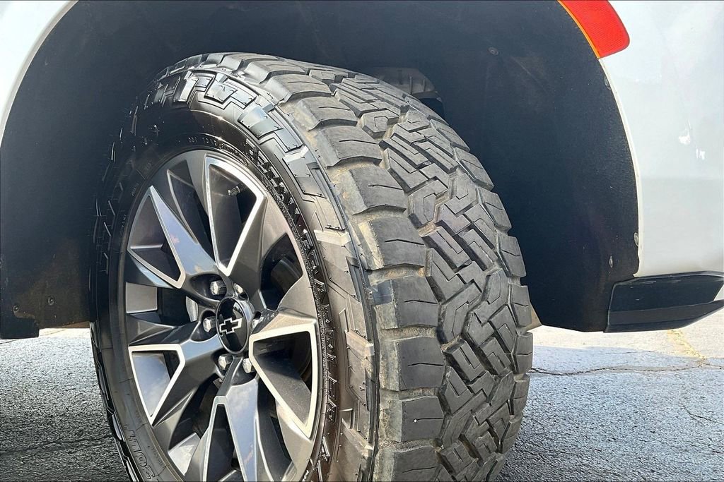 Used 2021 Chevrolet Tahoe Z71 w/ Z71 Signature Package image 7