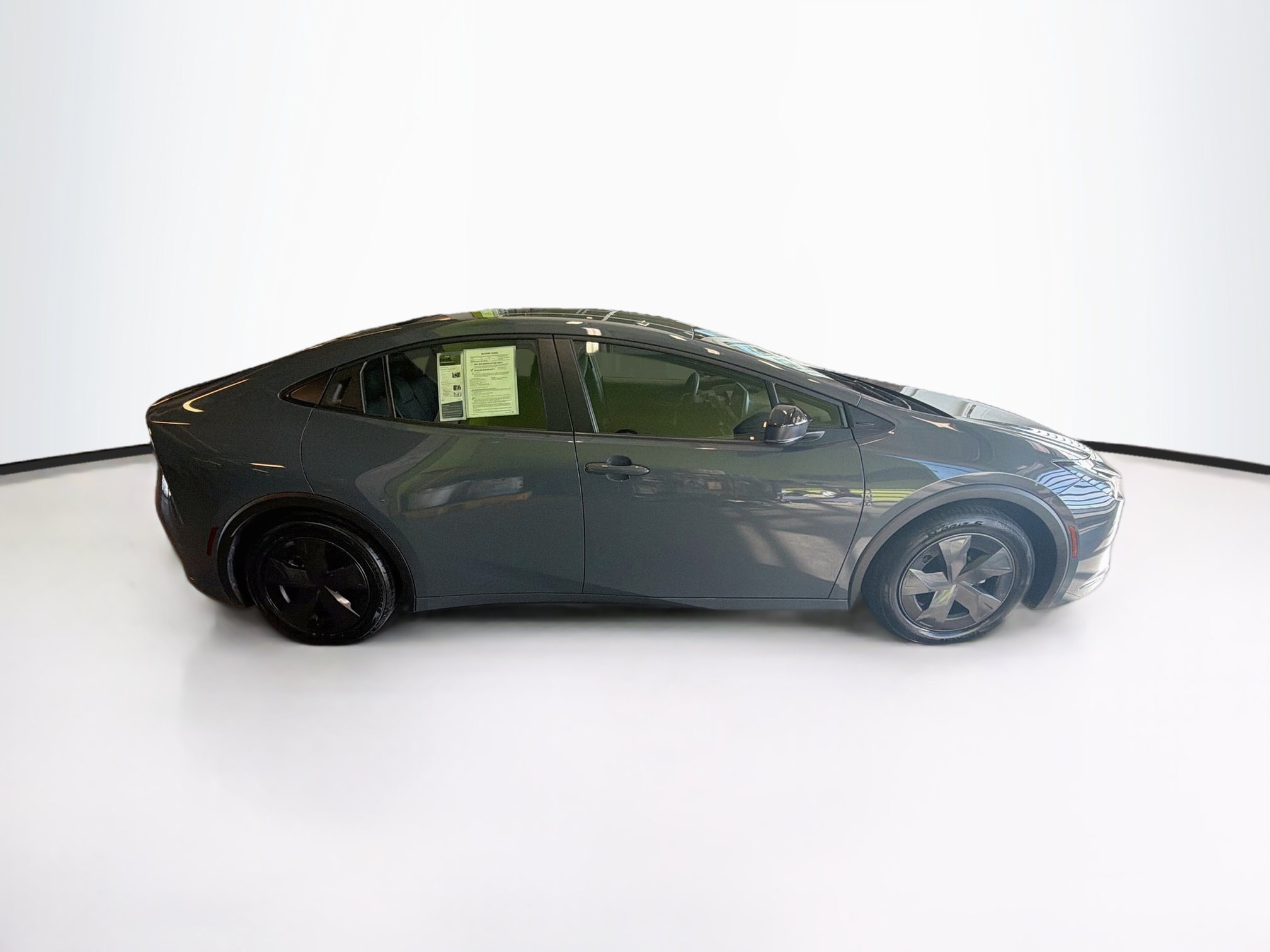 Used 2026 Toyota Prius LE FWD image 10