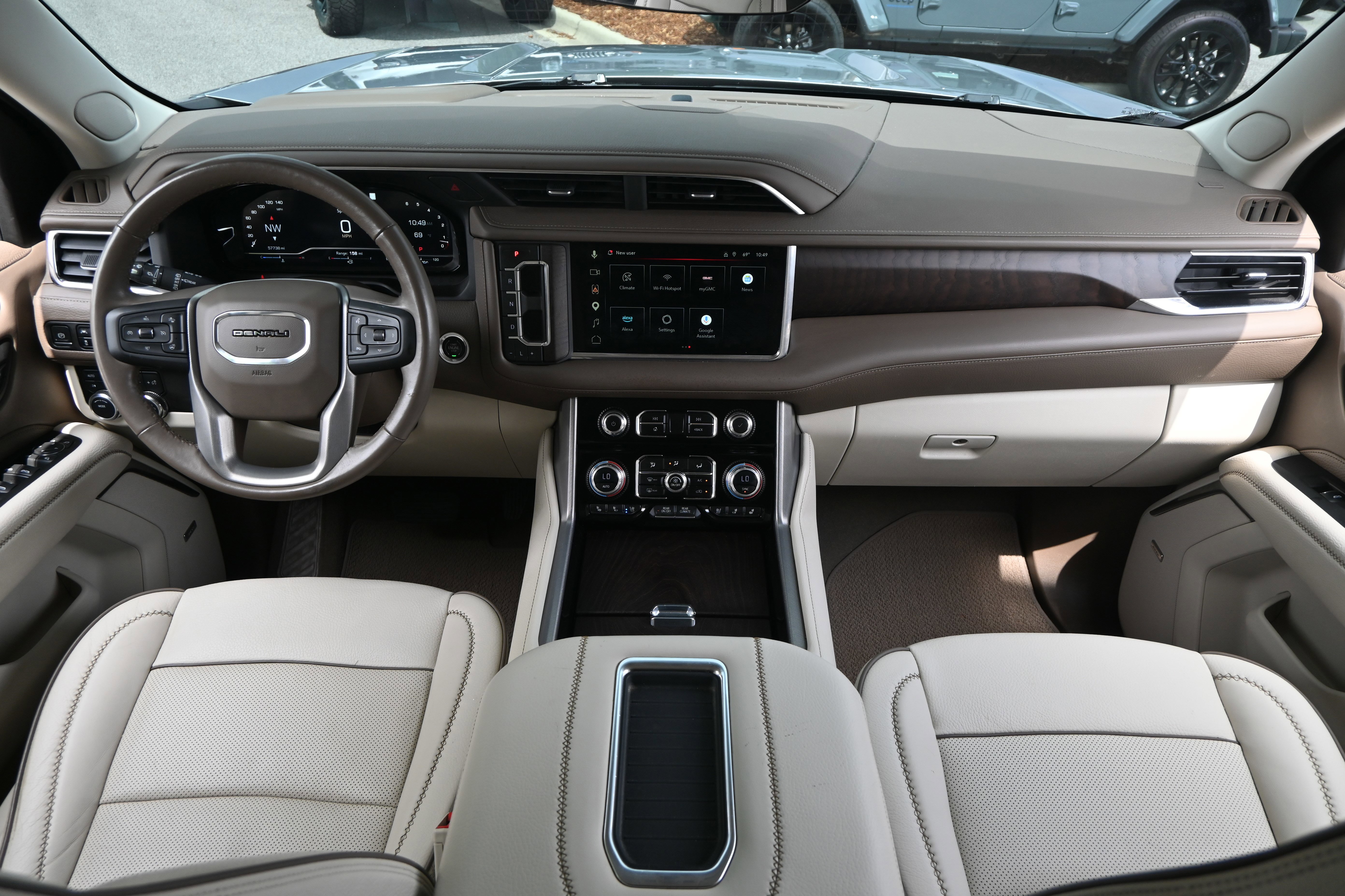 Used 2023 GMC Yukon Denali AWD/4WD image 31
