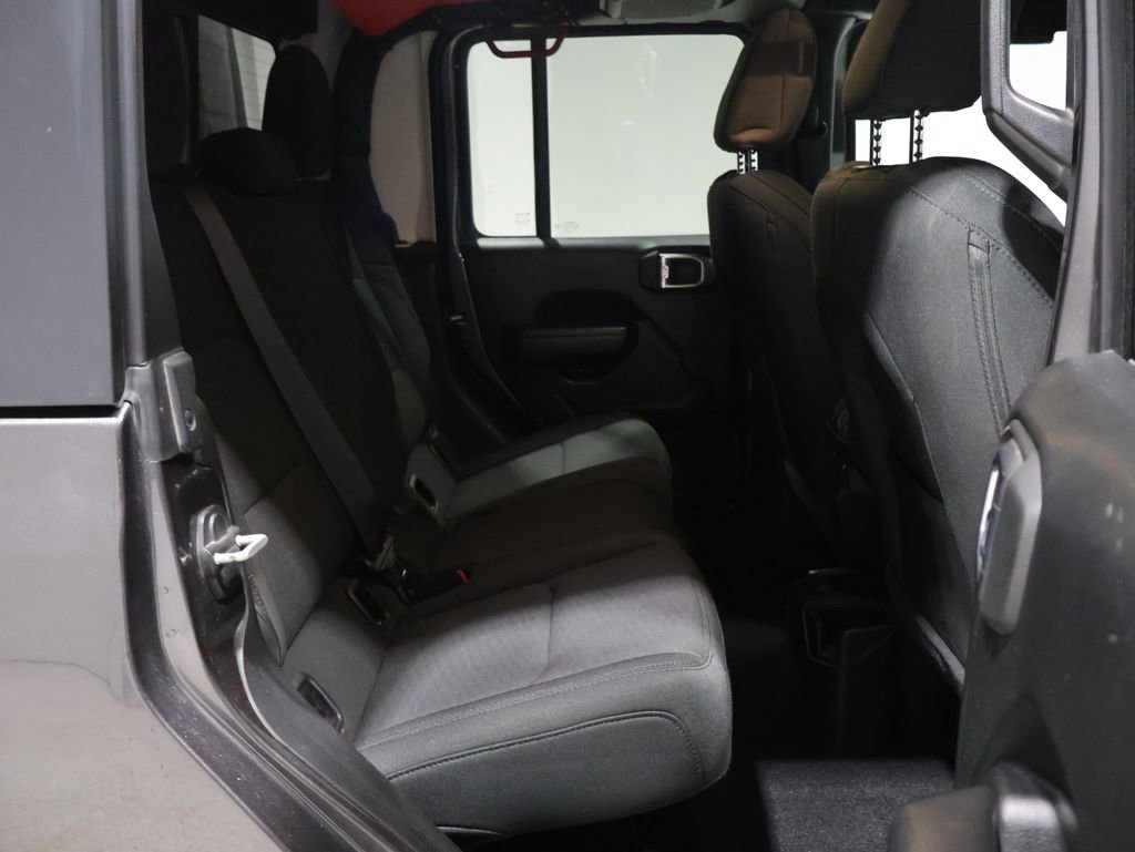 Used 2021 Jeep Gladiator Willys image 19