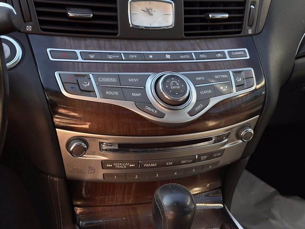 Used 2016 INFINITI Q70 L 3.7 w/ Deluxe Touring Package image 14