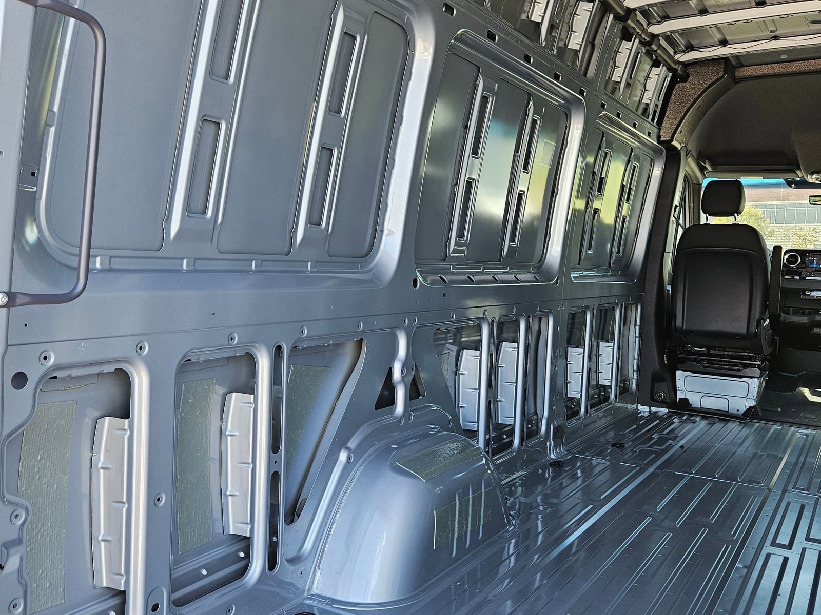 New 2025 Mercedes-Benz Sprinter 2500 image 31