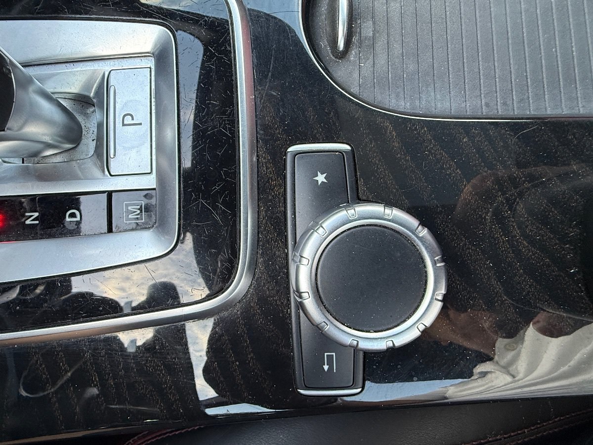Used 2018 Mercedes-Benz SLC 300 w/ Premium 1 Package image 30