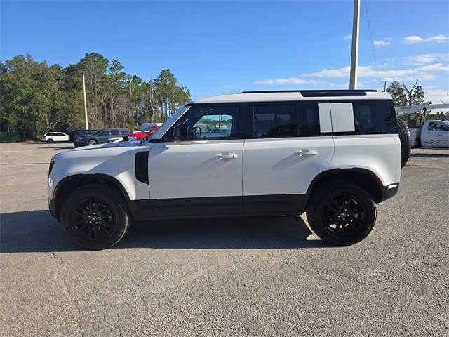 Used 2025 Land Rover Defender 110 S image 3