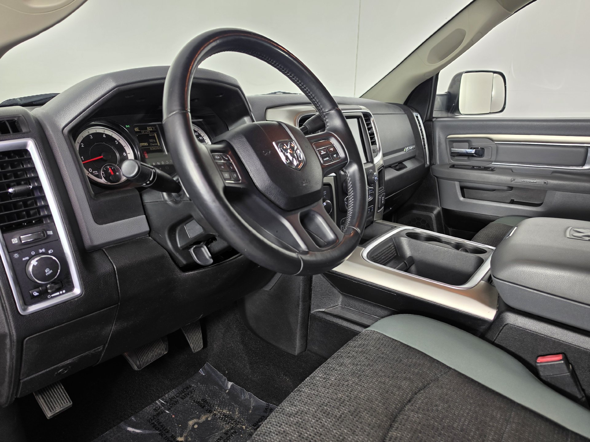 Used 2018 RAM 2500 Big Horn AWD/4WD image 3