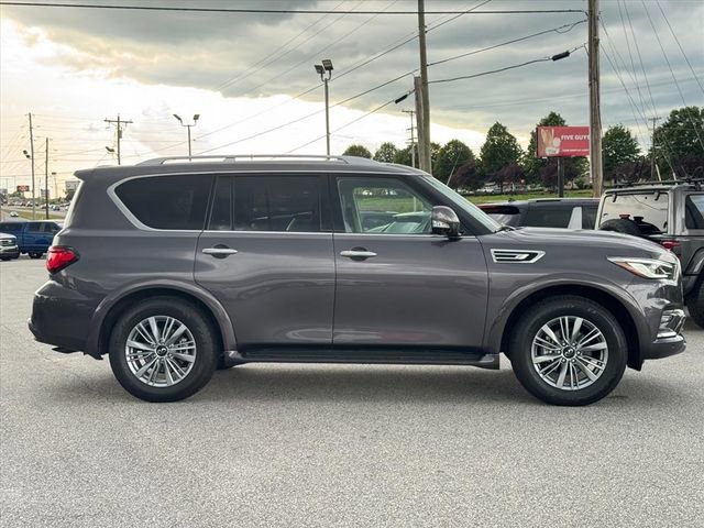 Used 2024 INFINITI QX80 Luxe AWD/4WD image 2