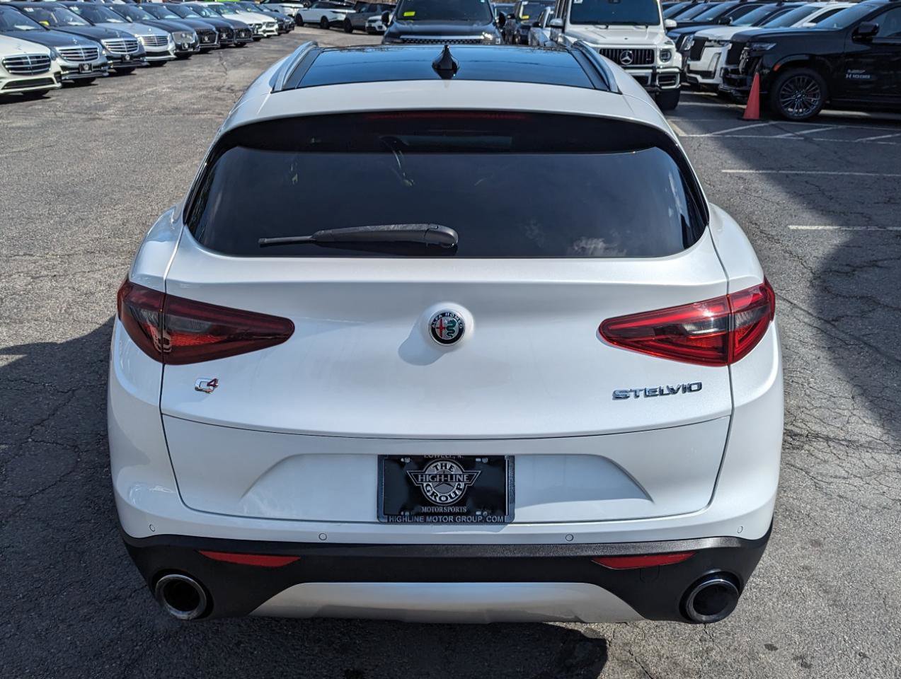Used 2019 Alfa Romeo Stelvio Ti Lusso w/ Quick Order Package 22X Lusso AWD/4WD image 8