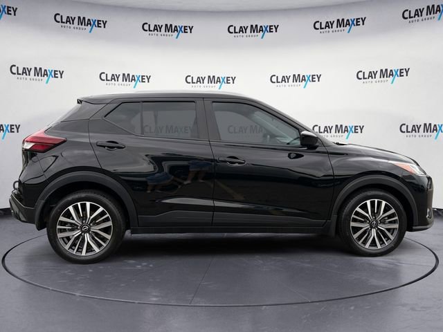 Used 2022 Nissan Kicks SV FWD image 6