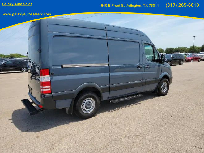 Used 2018 Mercedes-Benz Sprinter 2500 image 4