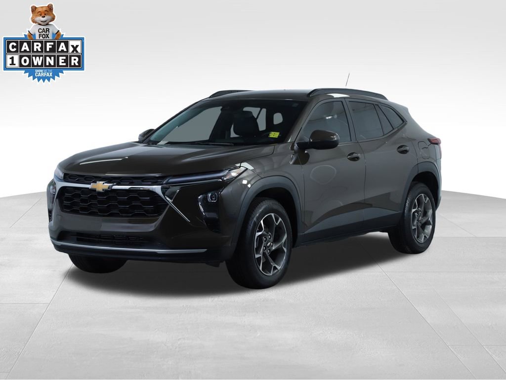 Used 2024 Chevrolet Trax LT w/ Driver Confidence Package image 8