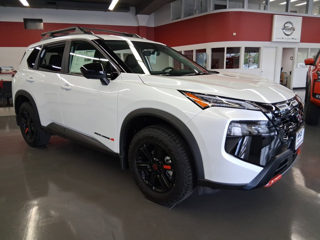 New 2026 Nissan Rogue SV image 1