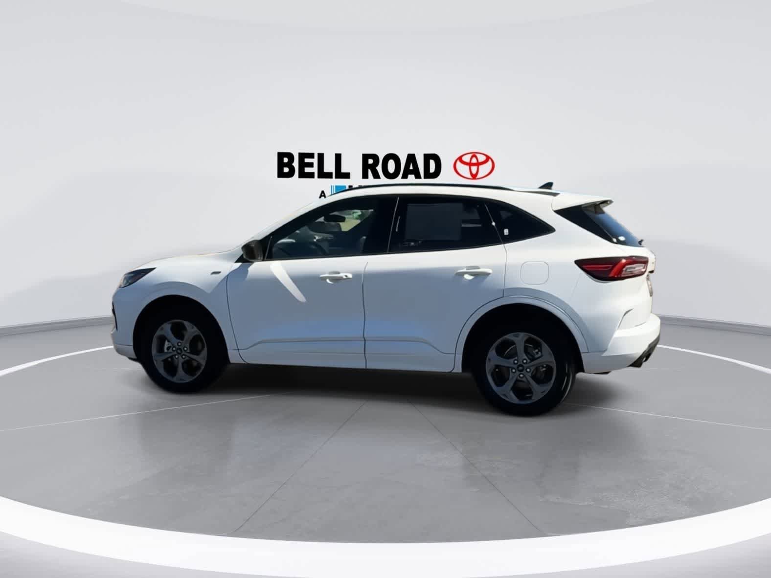 Used 2023 Ford Escape ST-Line AWD/4WD image 6