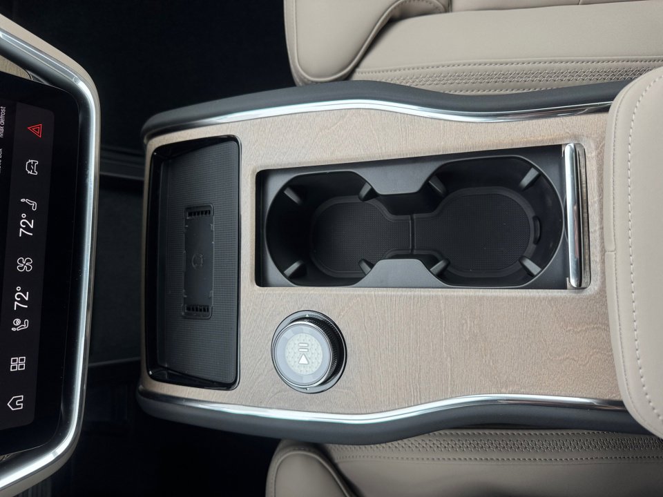 New 2026 Volvo EX90 Plus RWD image 20