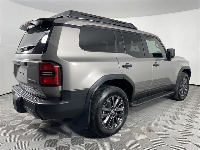 Certified 2025 Toyota Land Cruiser image 8