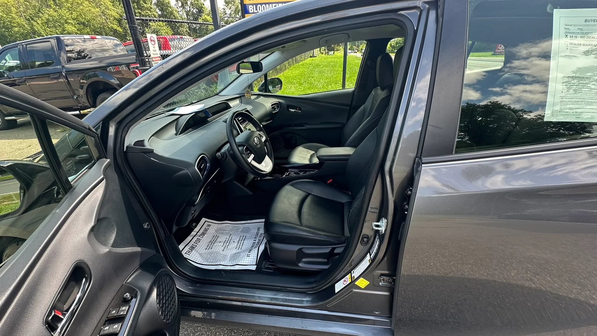 Used 2017 Toyota Prius Three Touring FWD image 16