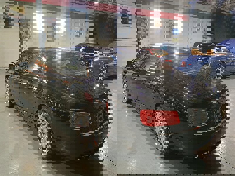 Used 2015 Bentley Flying Spur V8 image 3