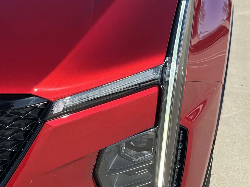 Certified 2024 Cadillac XT4 Sport image 9