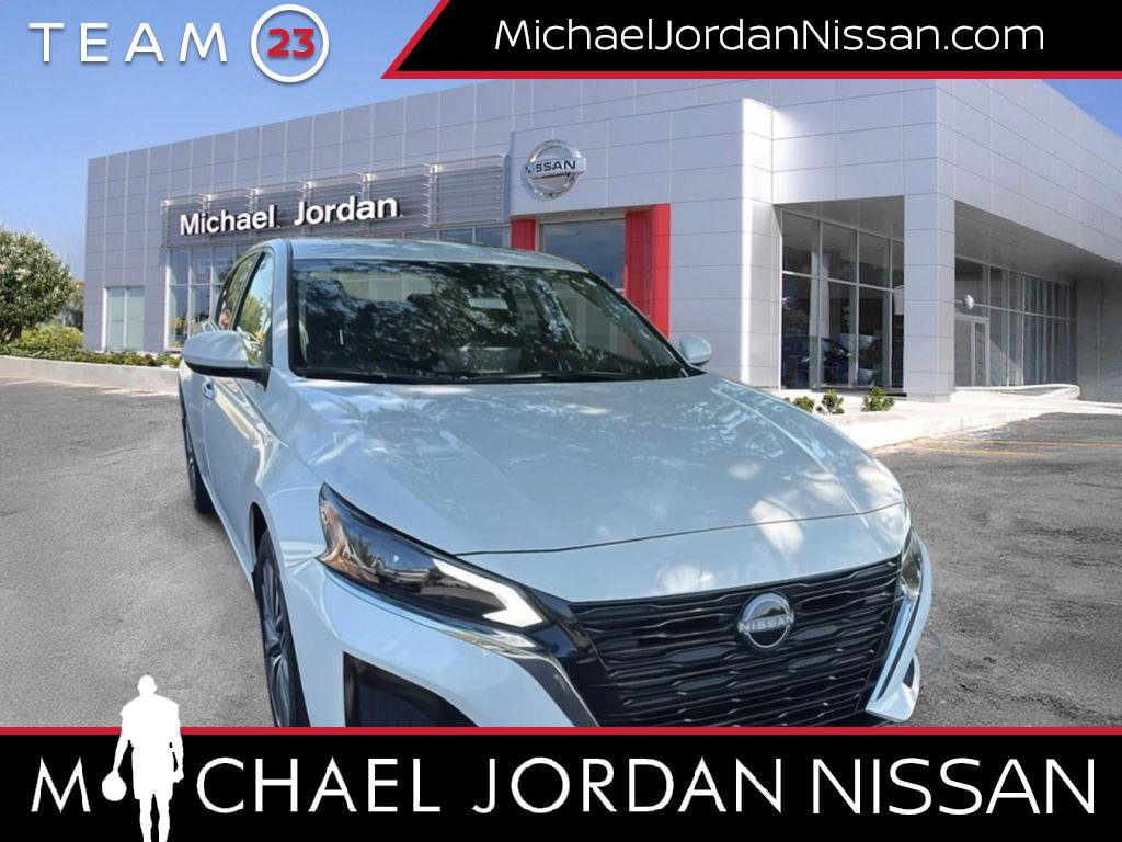 New 2025 Nissan Altima 2.5 SV w/ SV Premium Package image 1