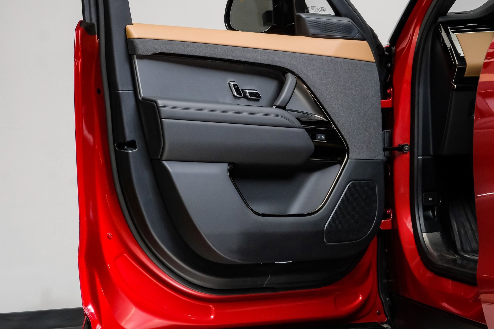 Used 2024 Land Rover Range Rover Sport Dynamic SE image 45