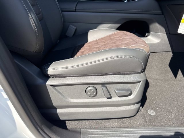 New 2027 Nissan Armada Platinum Reserve AWD/4WD image 14