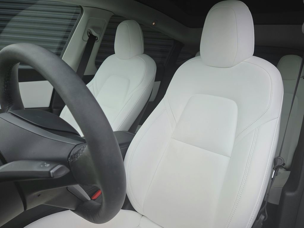 Used 2022 Tesla Model Y Performance AWD/4WD image 5