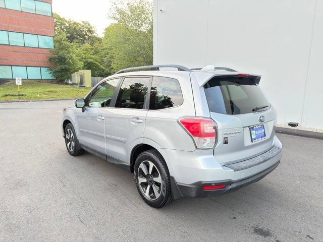 Used 2017 Subaru Forester 2.5i Limited AWD/4WD image 7