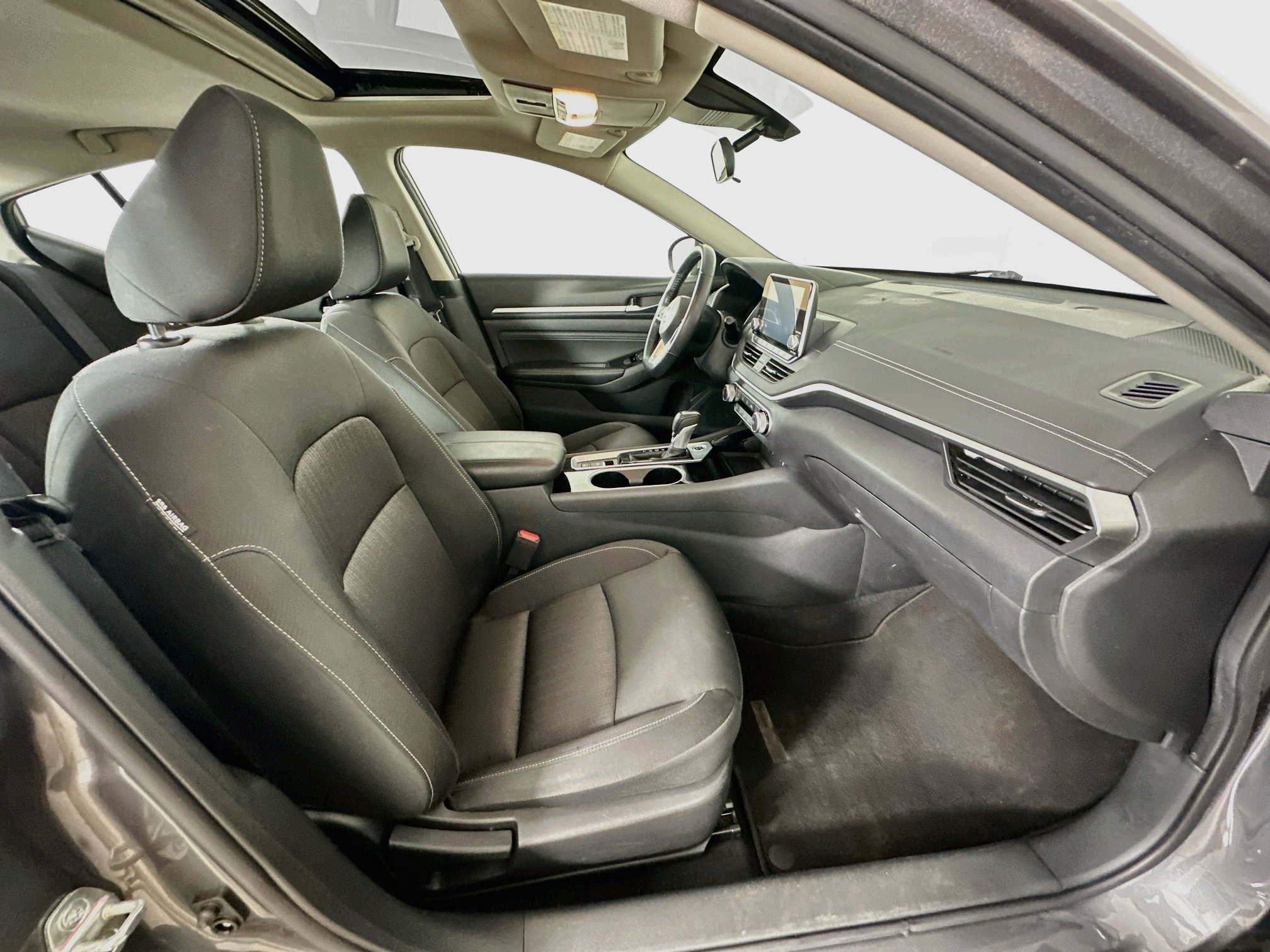 Used 2021 Nissan Altima 2.5 SV w/ SV Premium Package AWD/4WD image 30