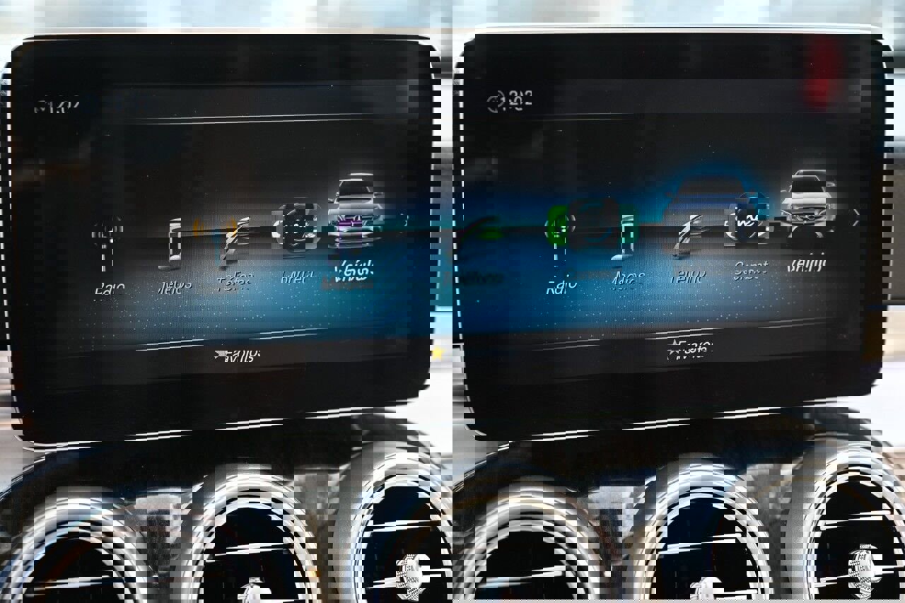 Used 2021 Mercedes-Benz C 300 Sedan w/ Premium Package image 26