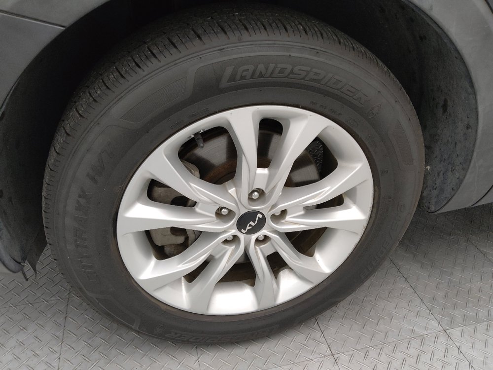 Used 2022 Kia Telluride LX AWD/4WD image 31
