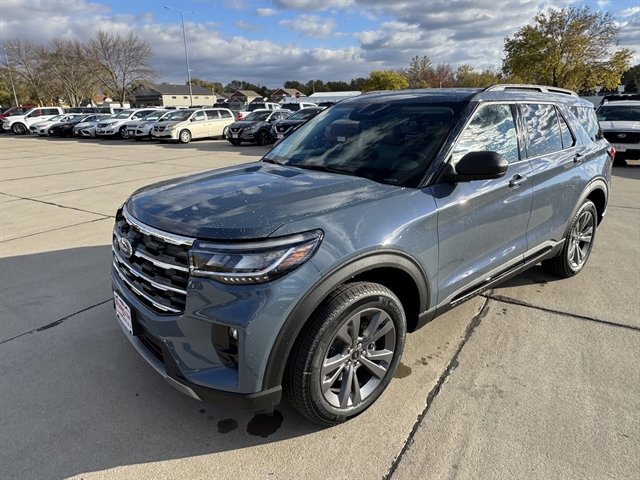 New 2026 Ford Explorer Active image 7