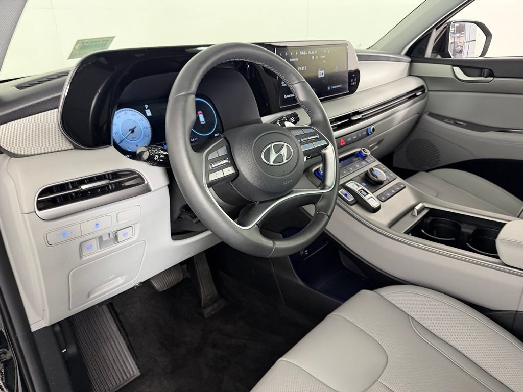 Used 2025 Hyundai Palisade SEL FWD image 22